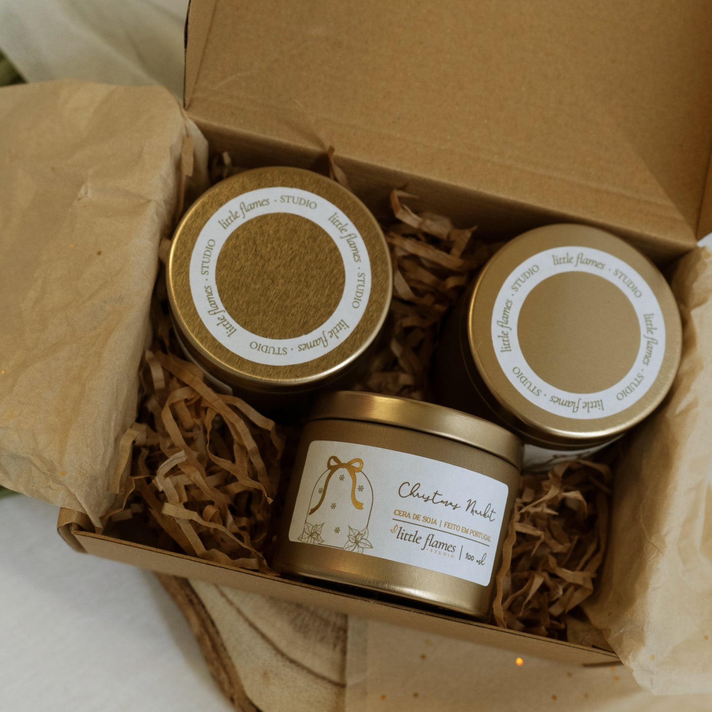 Box Pack Golden Poinsettia